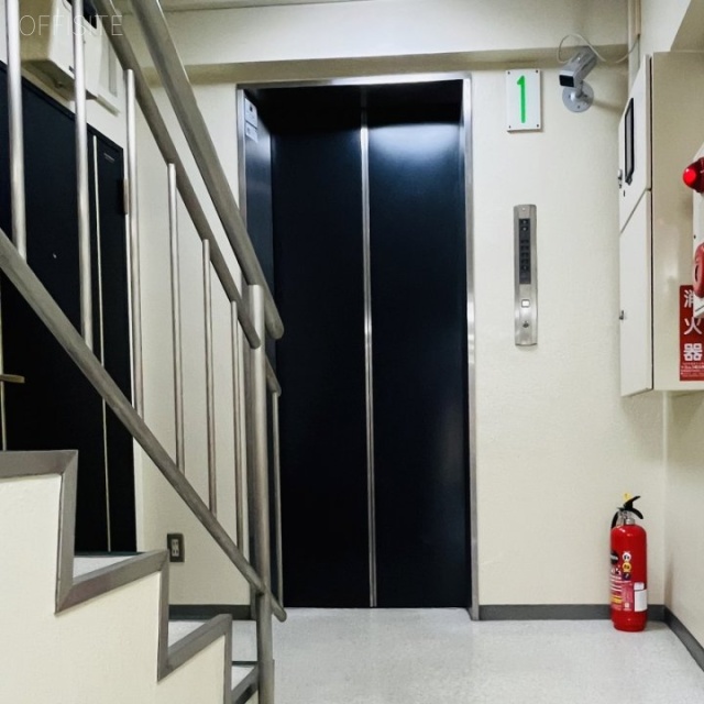 富ヶ谷エー・アイ・ユービル エントランス