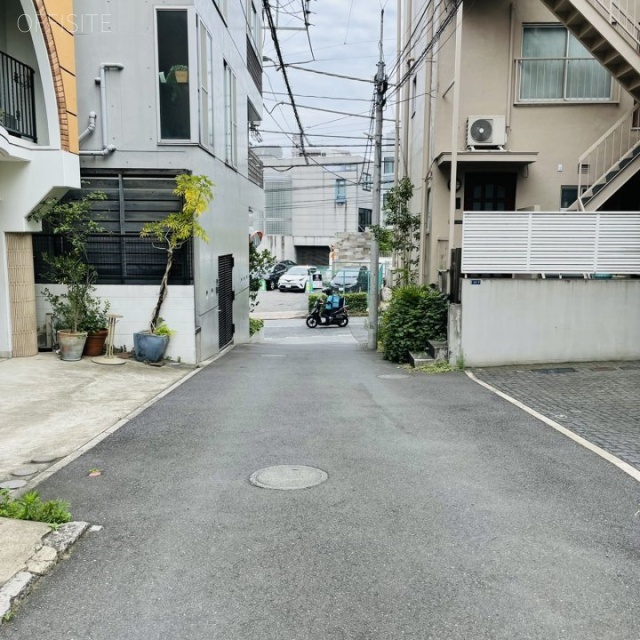 水戸ビル ビル前面道路