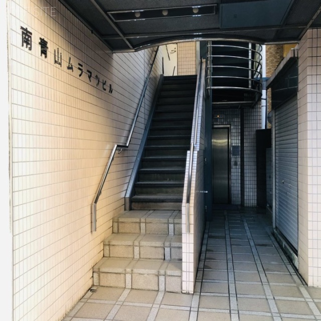 南青山骨董通りユニオンビル 外観