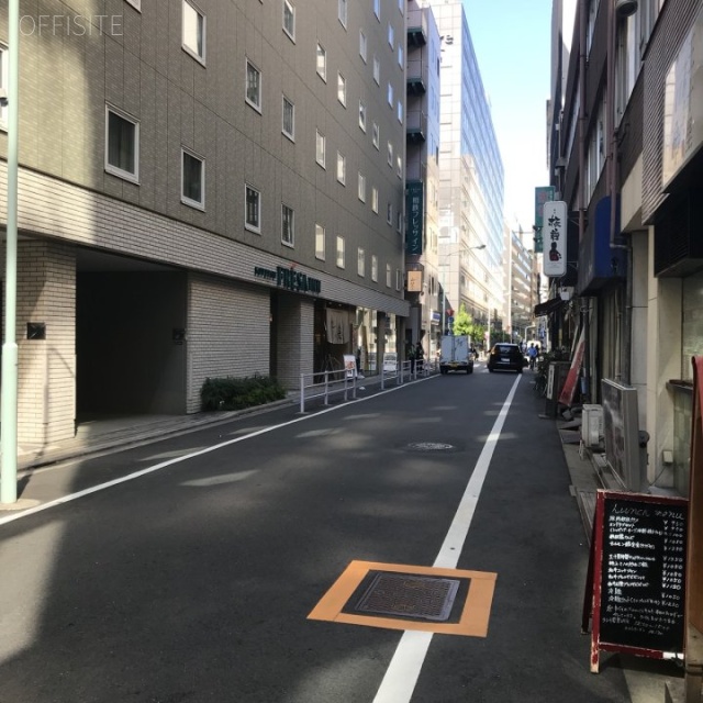 銀座3丁目ビル ビル前面道路