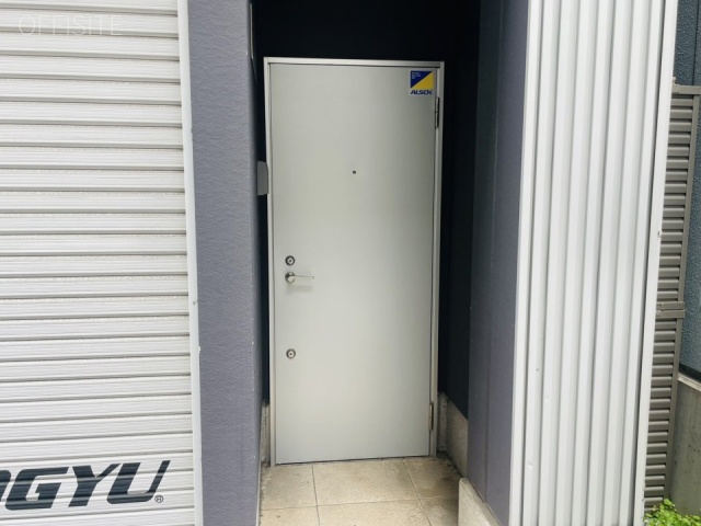 土牛産業日本橋浜町ビル オフィスビル出入口