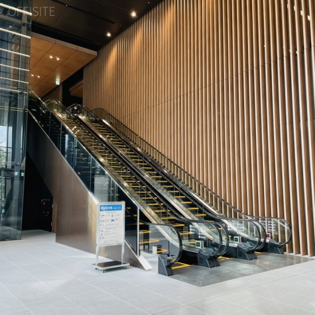 CO・MO・RE YOTSUYA(コモレ四谷) エントランス