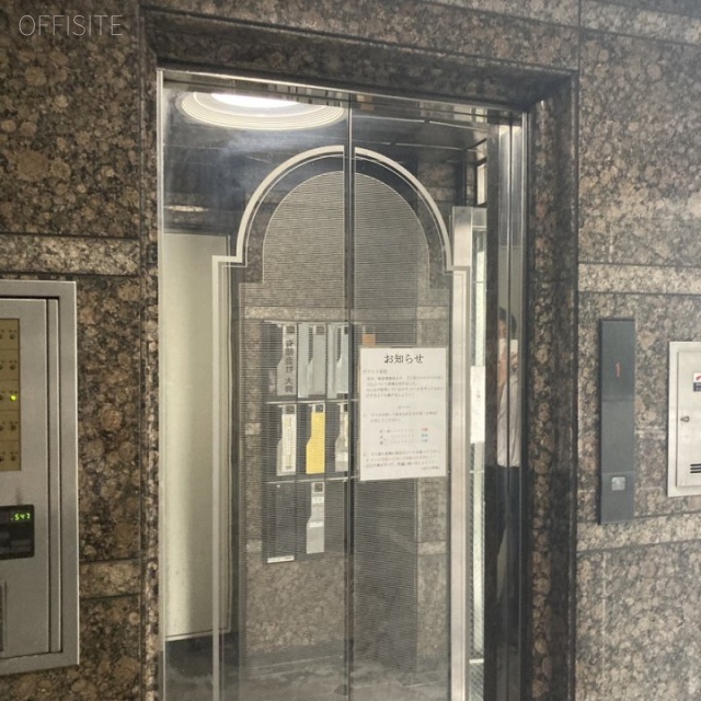 プリオール三信ビル エレベーター