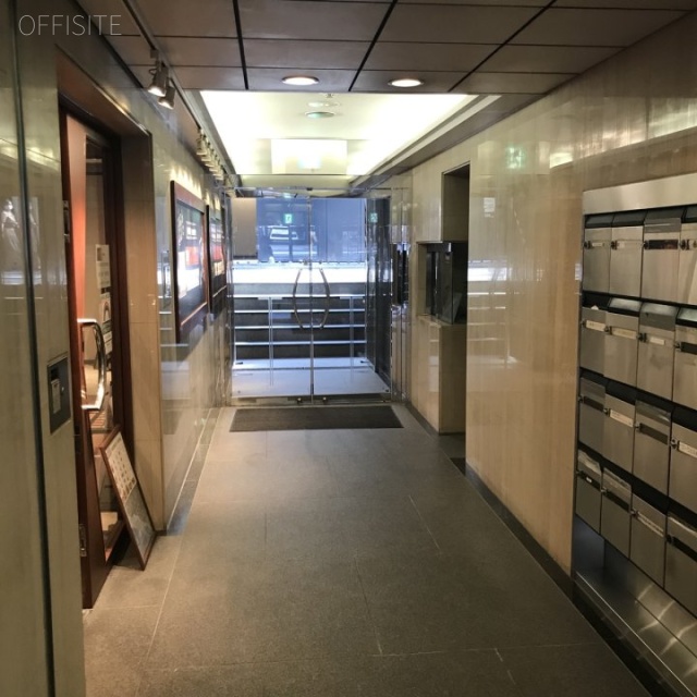 銀座3丁目ビル エントランス