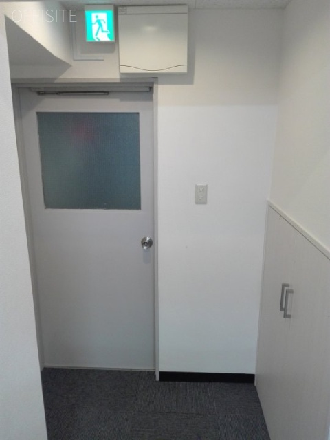 片山ビル 貸室入口