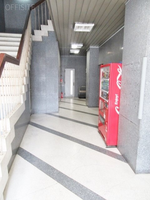 深尾ビル エントランス