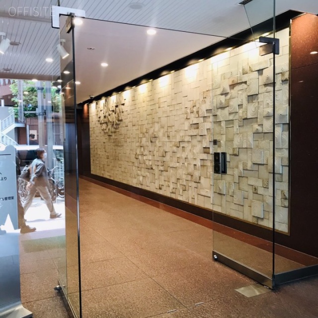 大橋御苑駅ビル エントランス