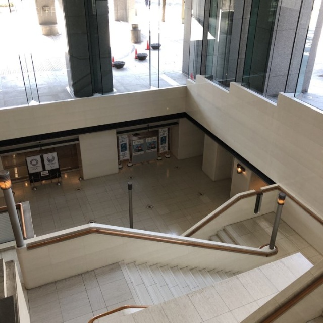 都道府県会館 エントランス