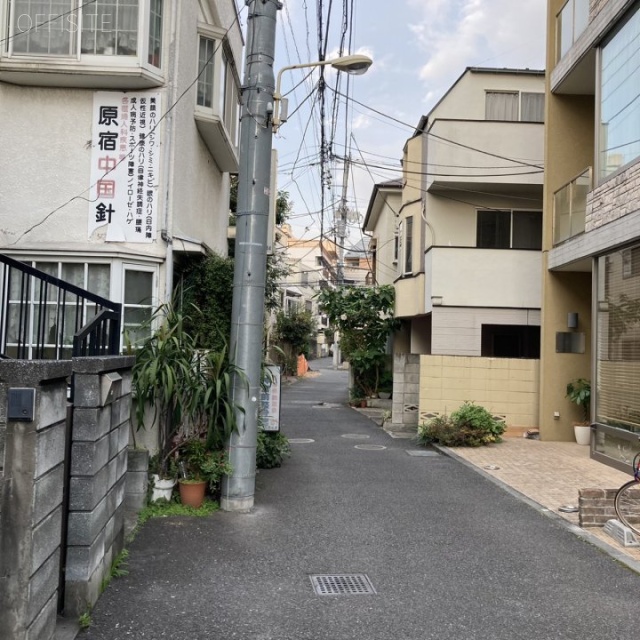 ボニート野上 ビル前面道路