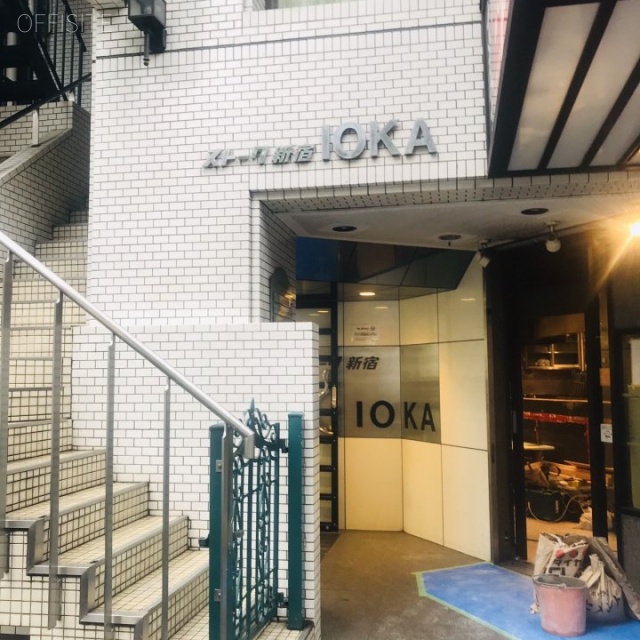 ストーク新宿井岡ビル エントランス