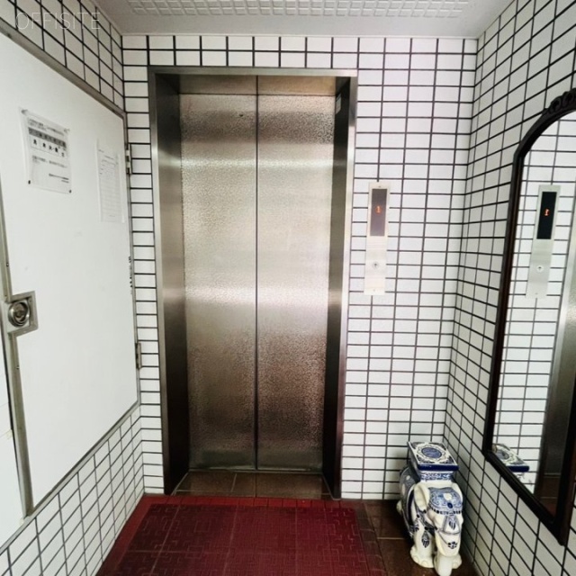 大正堂ビル エントランス