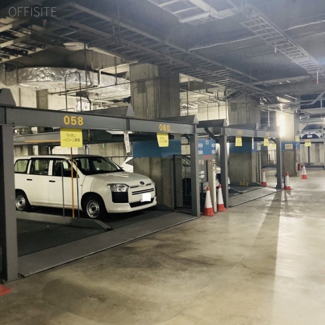 アルカセントラル 駐車場
