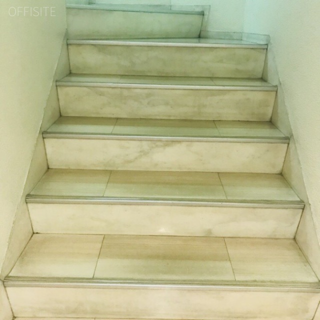 光和ビル エントランス
