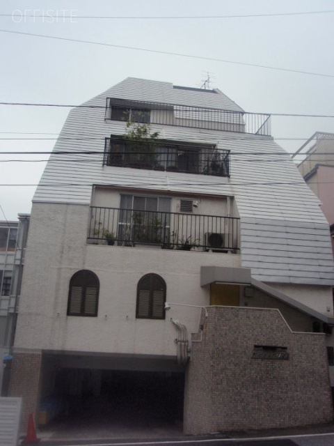 ピロティ青山ビル 外観