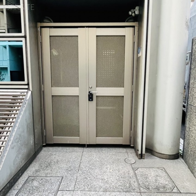 ACN日本橋リバーサイド 通用口