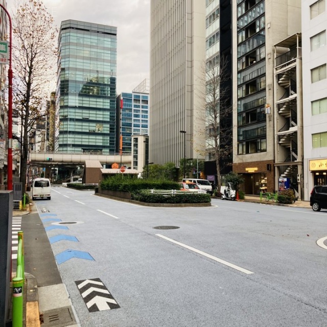 銀座木挽町ビル ビル前面道路