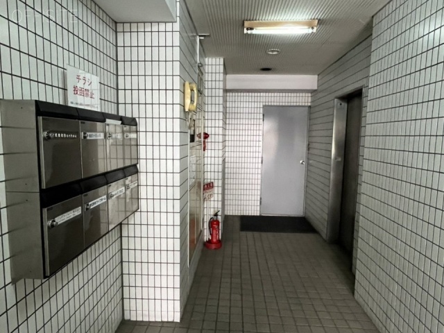 久松町ロータリービル エントランス