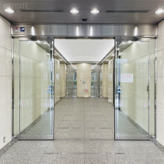 三谷ビル エントランス