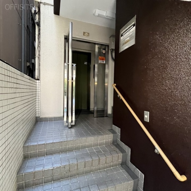 第二日比野ビル エントランス