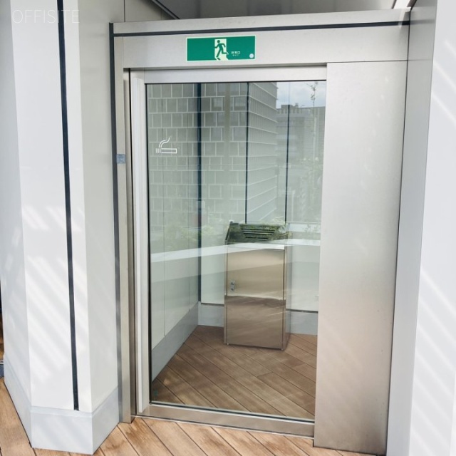 KANDA SQUARE GATE 喫煙スペース