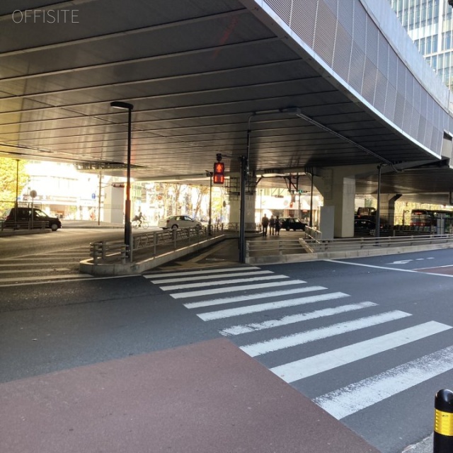 南平台アイアイビル ビル前面道路