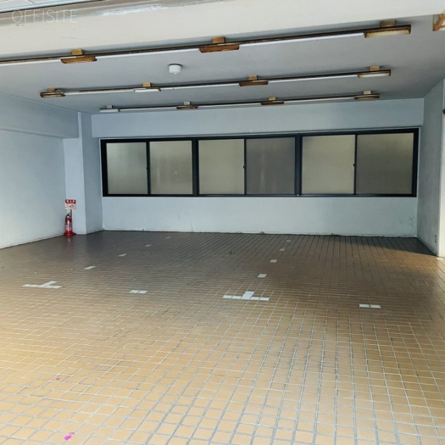 新小川町ビル 駐車場