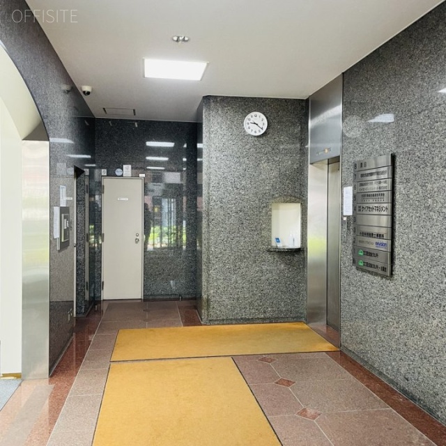 湯島夏目ビル エントランス