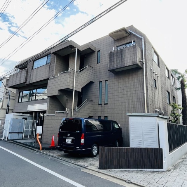 ラグジュアリーヒルズ赤坂ビル 外観