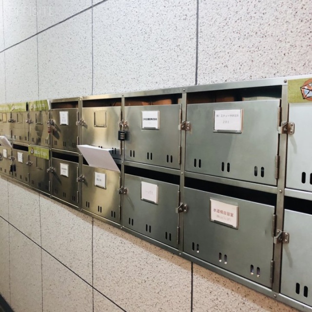 静山(セイザン)ビル 郵便受け