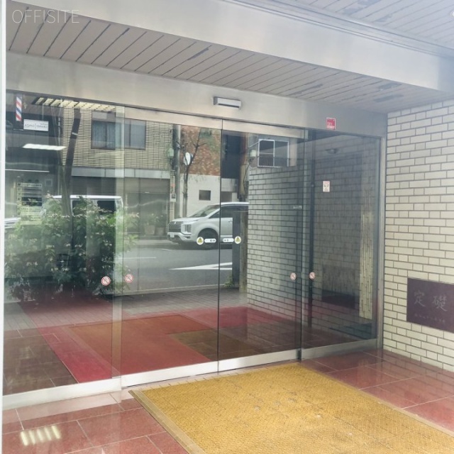 銀座GTビル オフィスビル出入口