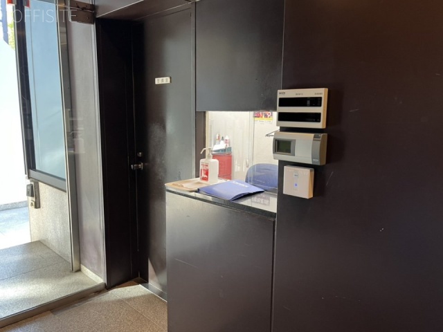 草月会館 エントランス