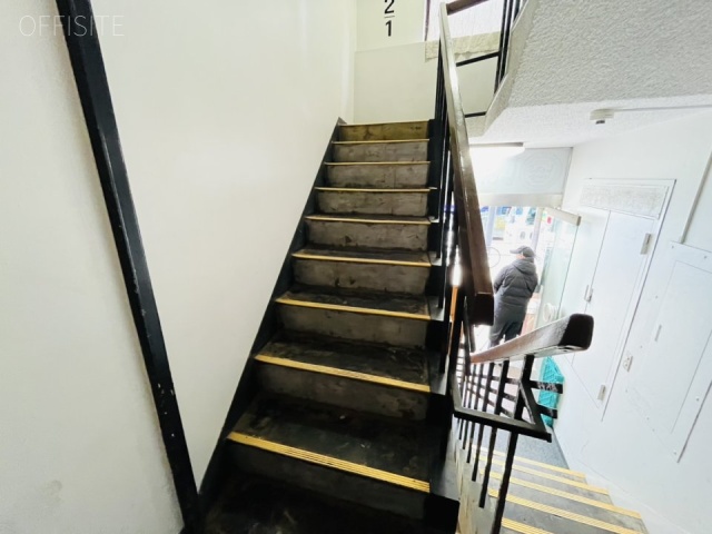 コヤノビル エントランス