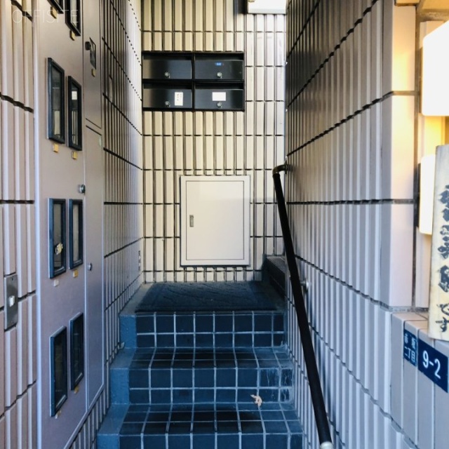 松田ビル エントランス