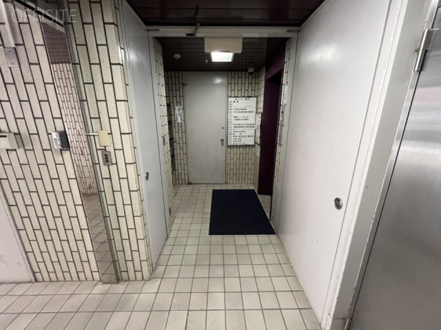 桜ビル エントランス