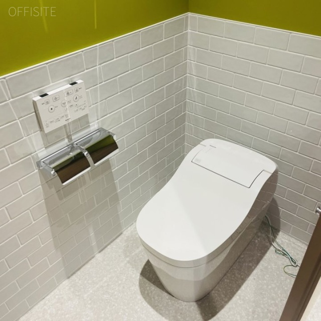 VILLAGE AZABUDAI トイレ