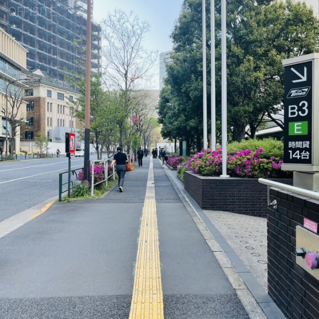 東京堂千代田ビル ビル前面道路