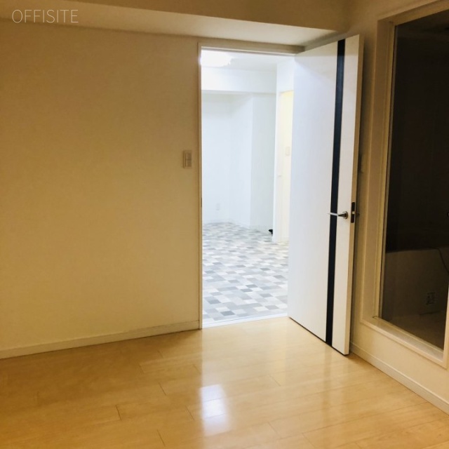 クレール麹町 402号室 室内