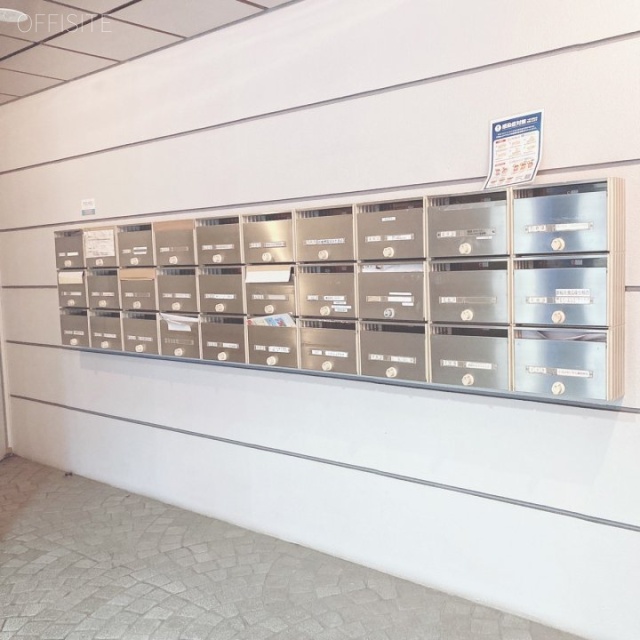 和紅(わこう)ビル 郵便受け