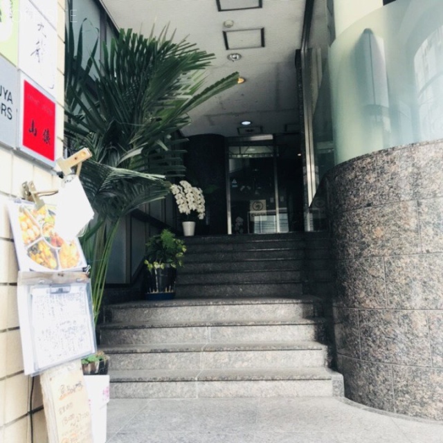 エル麻布矢島ビル エントランス