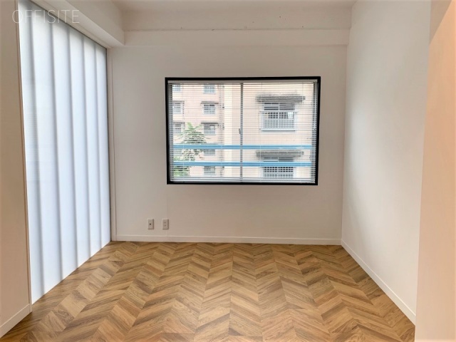 316青山 302号室 室内