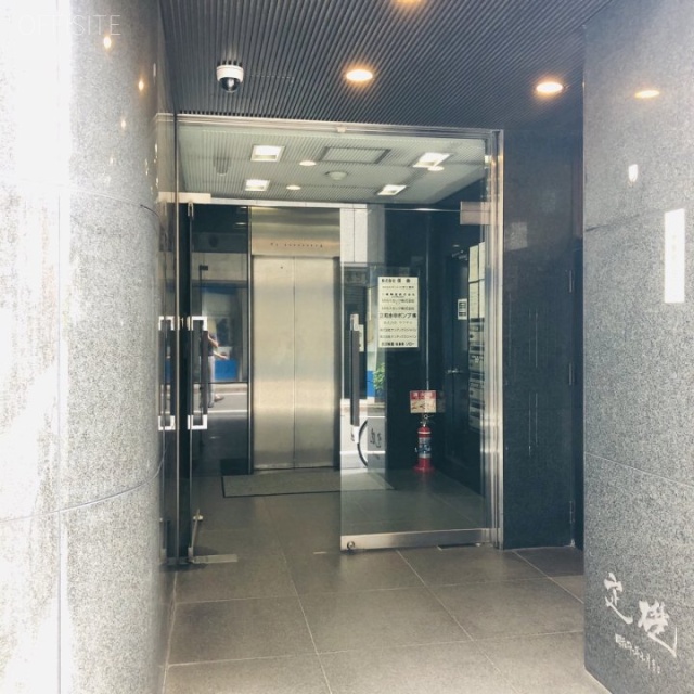 IMIビル エントランス