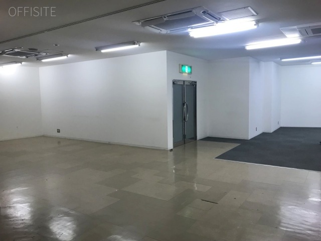 初台共同ビル 102号室 室内