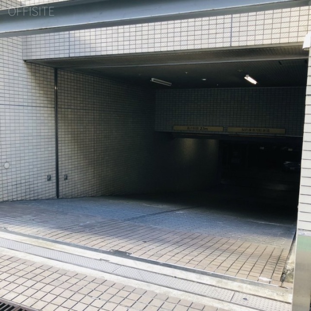 建築会館 駐車場