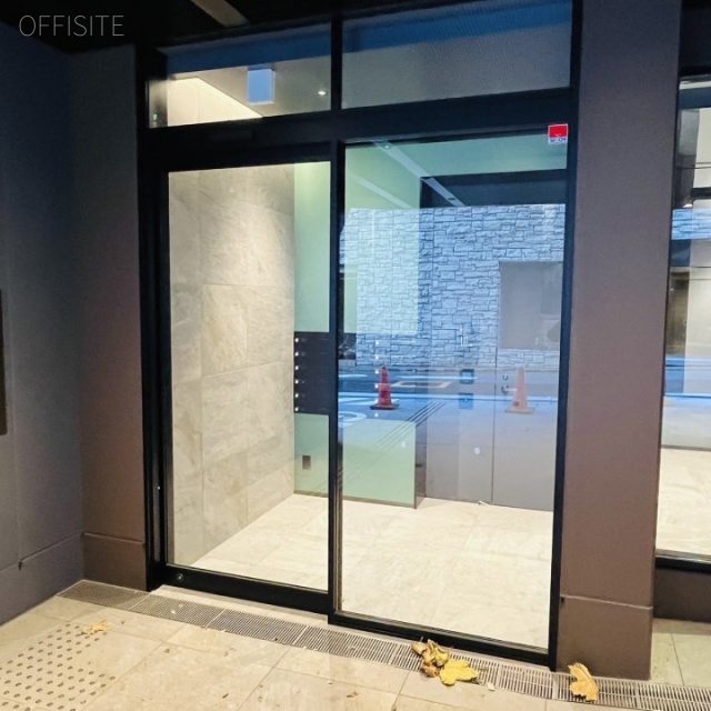 VORT六本木一丁目 オフィスビル出入口