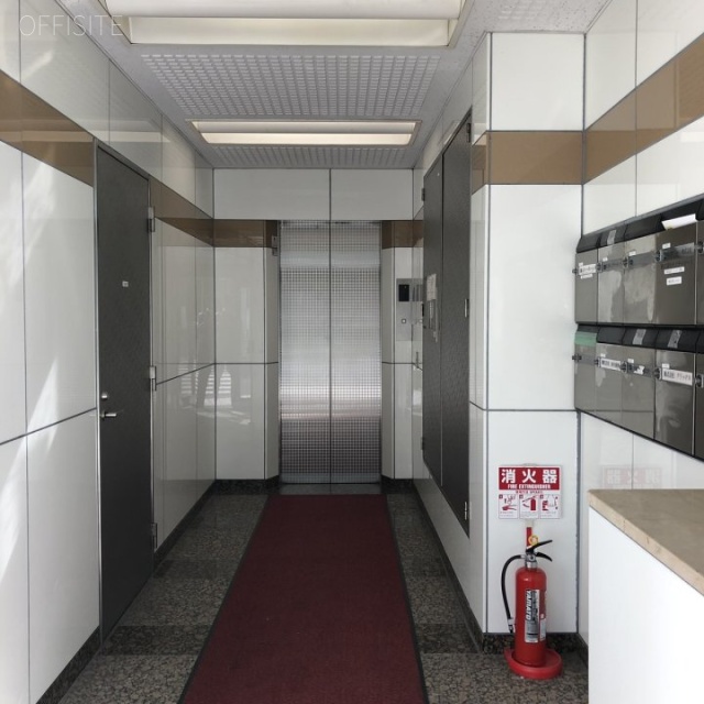 和円(わえん)ビル エントランス