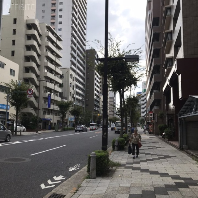 第一ビル ビル前面道路