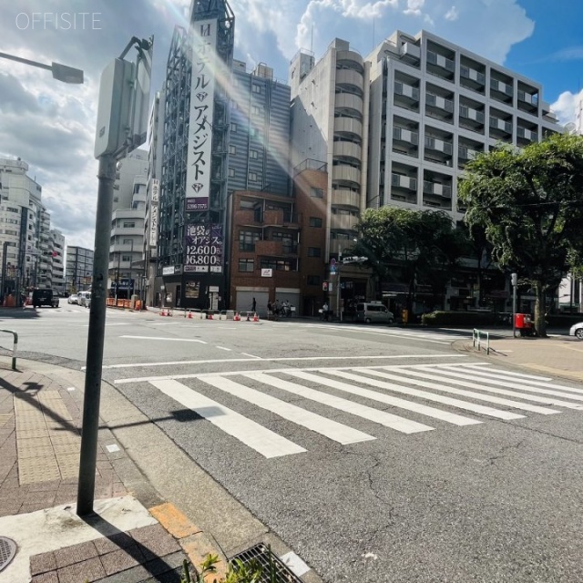 大河内ビル 前面道路