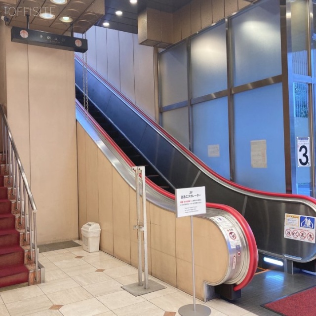 東劇ビル エントランス