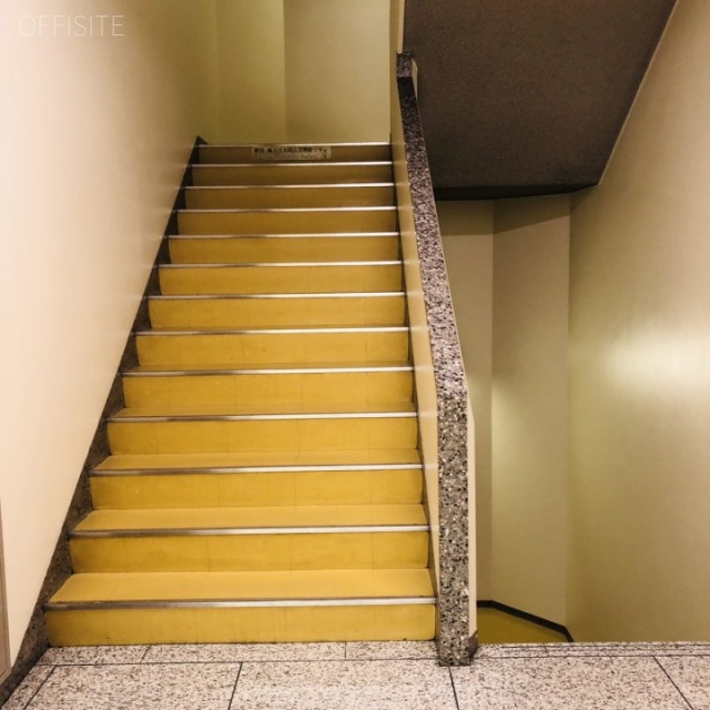 新日石ビル エントランス