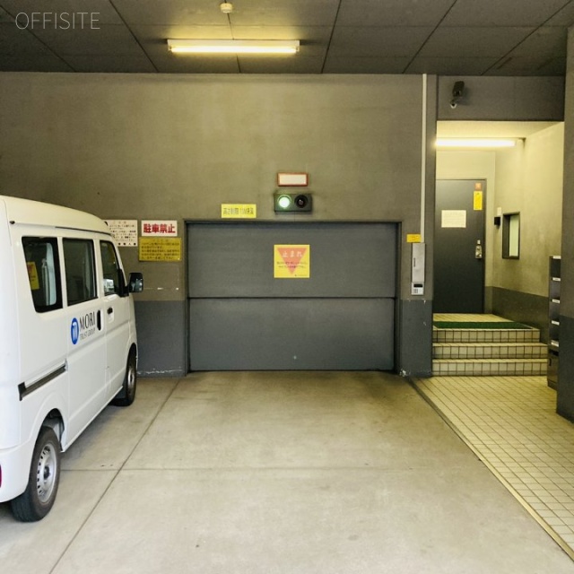 銀座昭和通りビル 駐車場